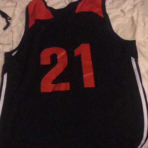 Official Game Worn Toronto Raptors Practice Jersey L+2 Number 21 - Picture 5 of 5
